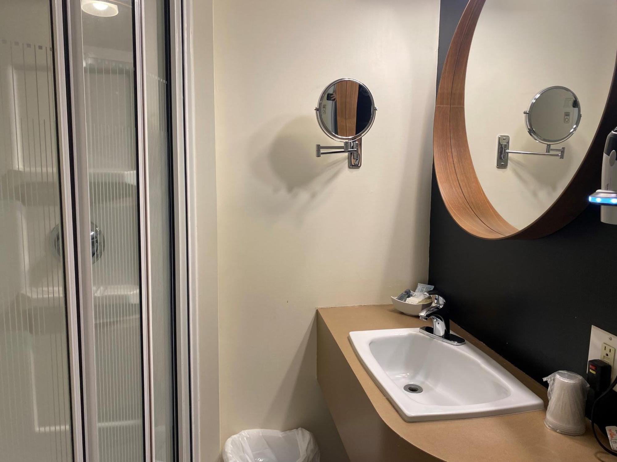 Hôtel Centre-Ville Montmagny Extérieur photo